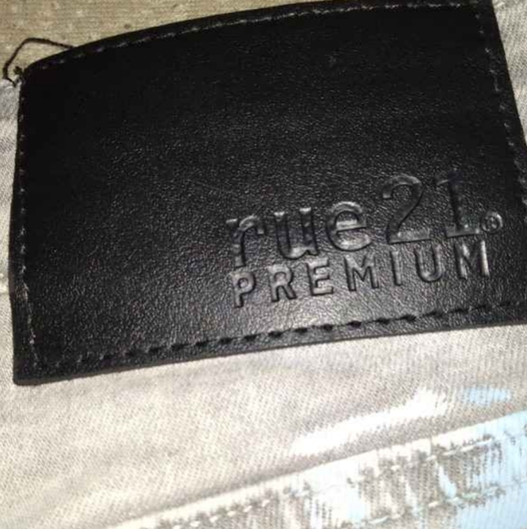 32/30 Distressed Grey Rue 21 Premium Jeans - Picture 3 of 3